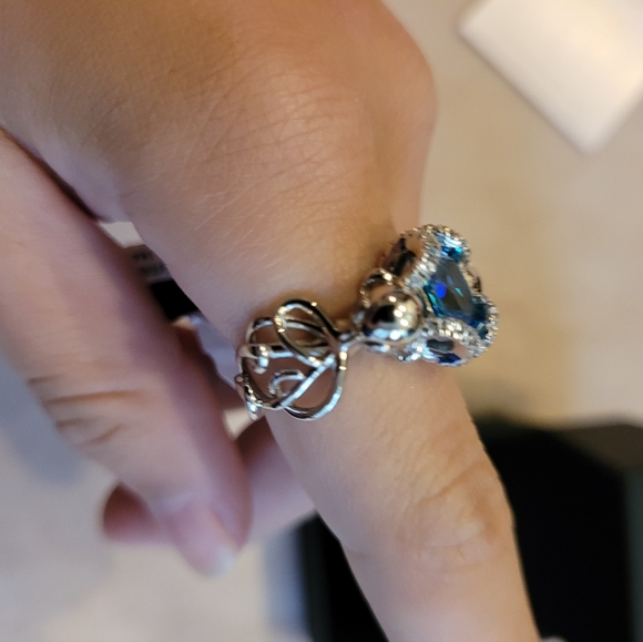 JEULIA ring - Picture 7 of 10